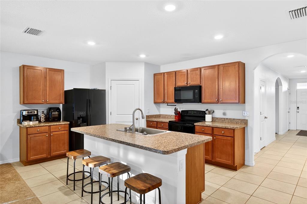 2530 Northeast 42nd Road Ocala, FL 34470 - Photo 8 of 36