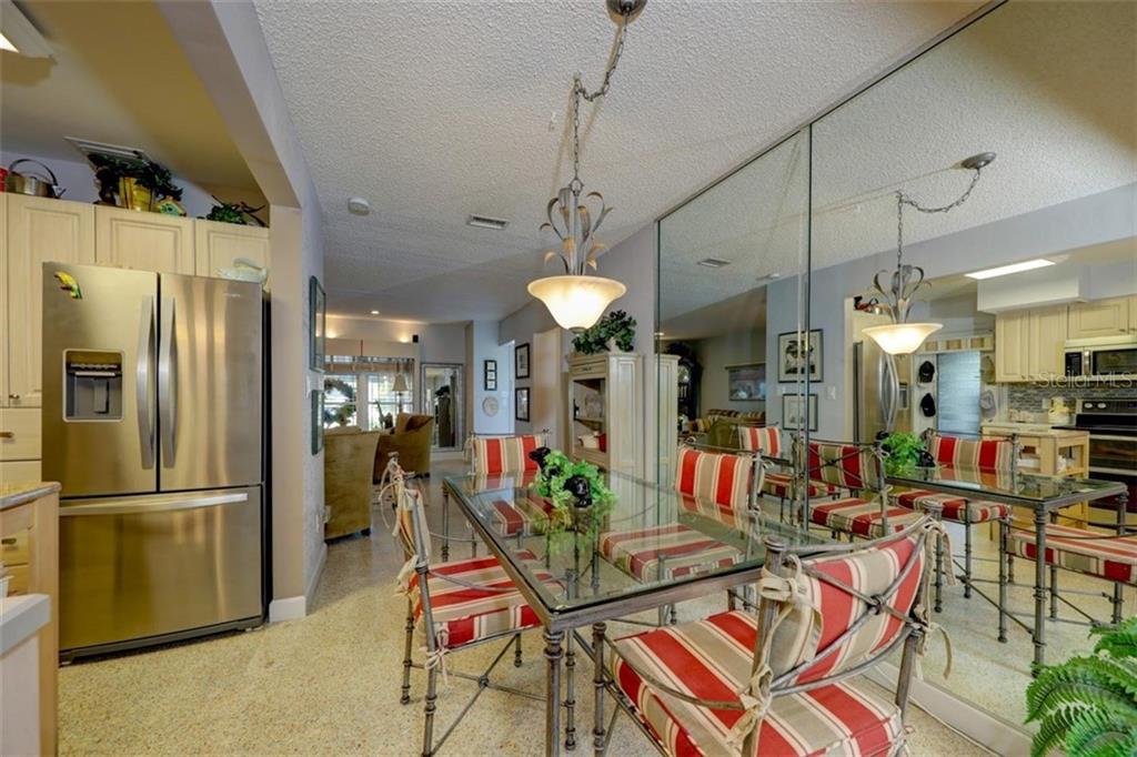 701 Sunset Cove Madeira Beach, FL 33708 - Photo 11 of 30 Dining