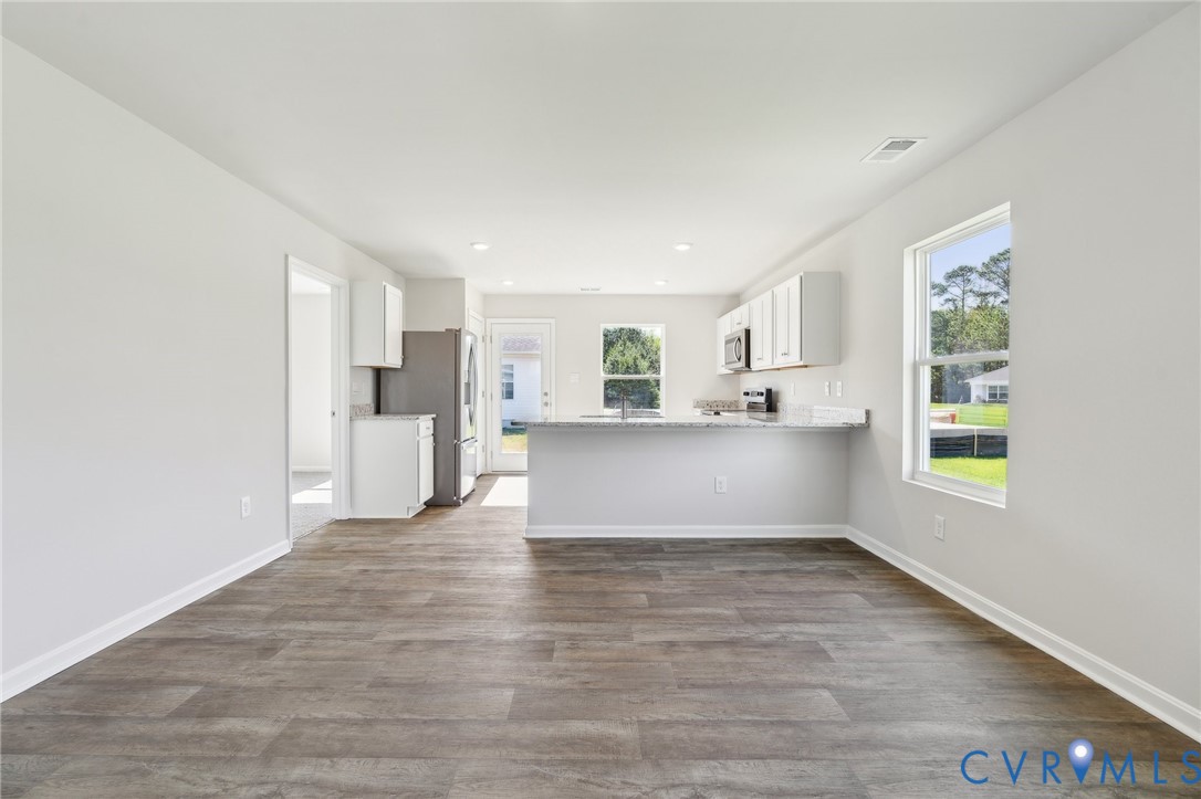 99 Byway Circle Kilmarnock, VA 22482 - Photo 3 of 20