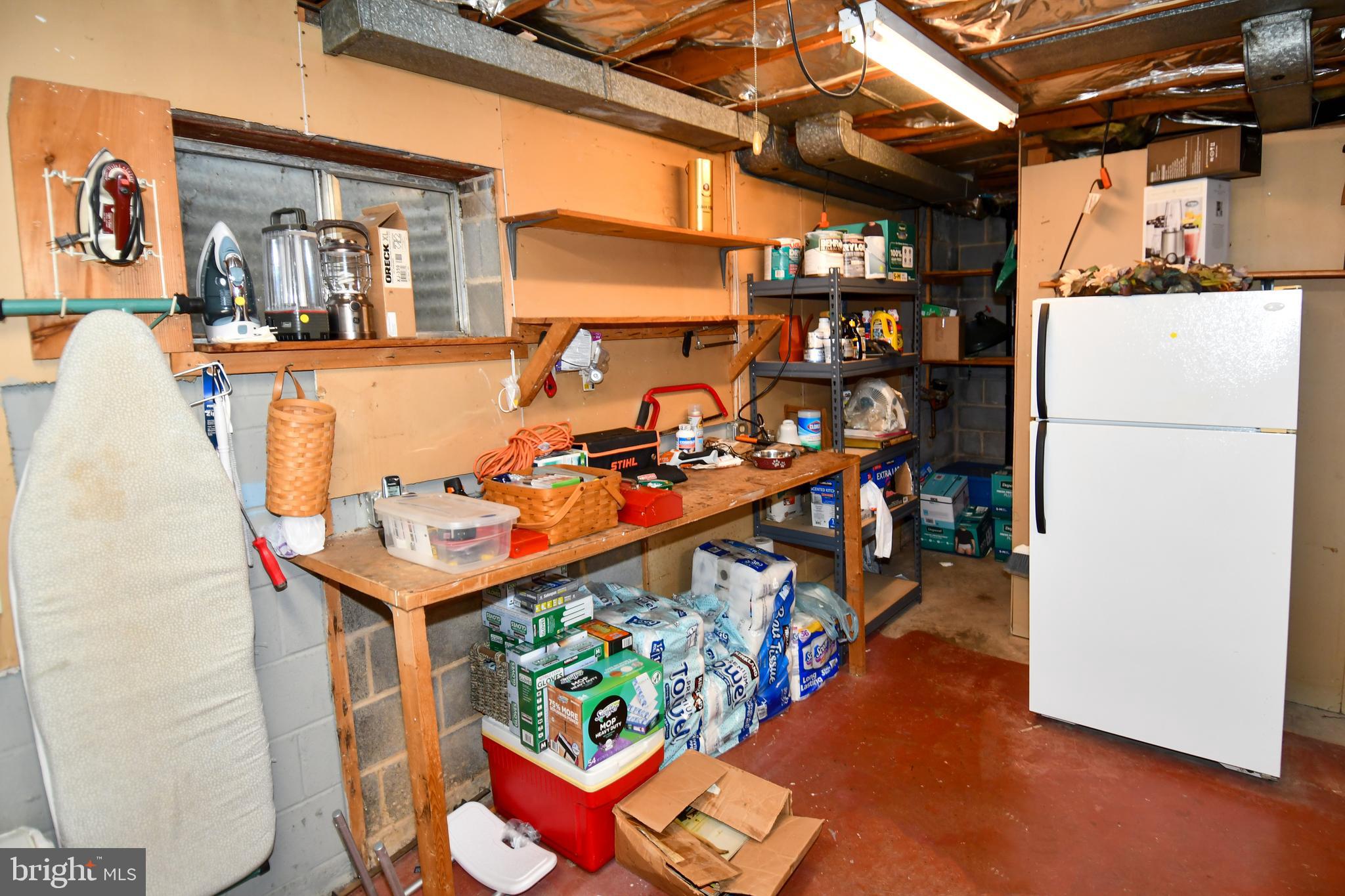 61 Oak Shade Road Gaithersburg, MD 20878 - Photo 23 of 42 a view of a chairs in a room