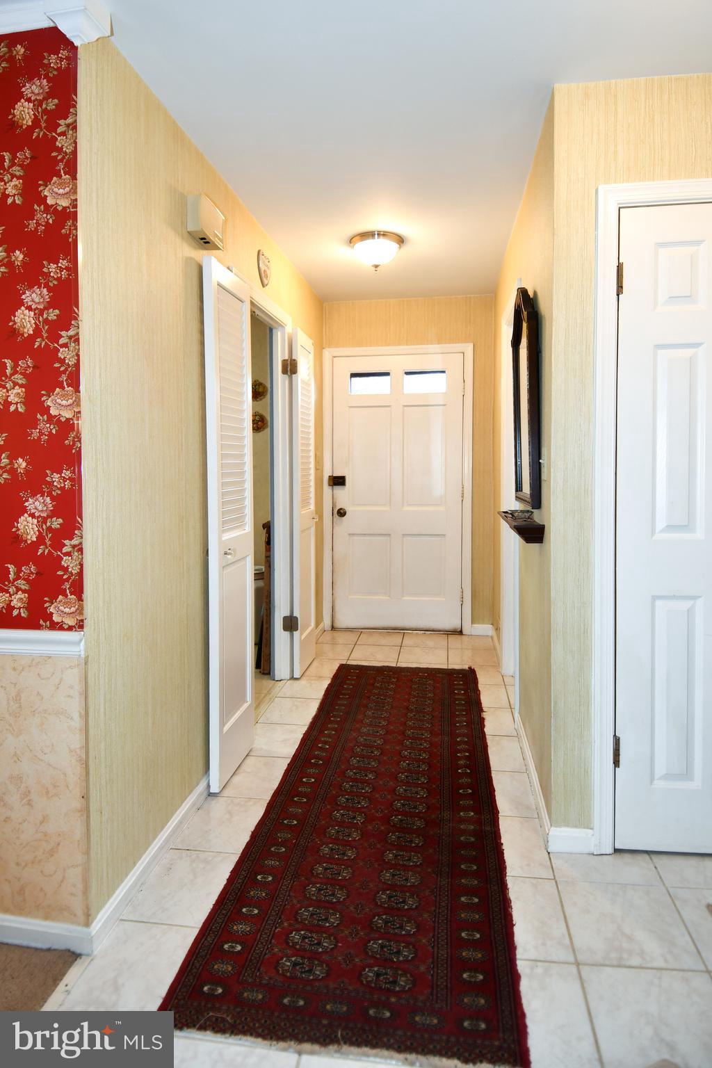 61 Oak Shade Road Gaithersburg, MD 20878 - Photo 7 of 42 a bathroom with a sink and a shower