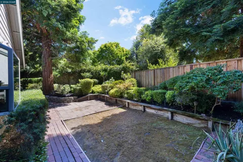 $978,000 | 109 Blossom Court, Danville, CA 94506
