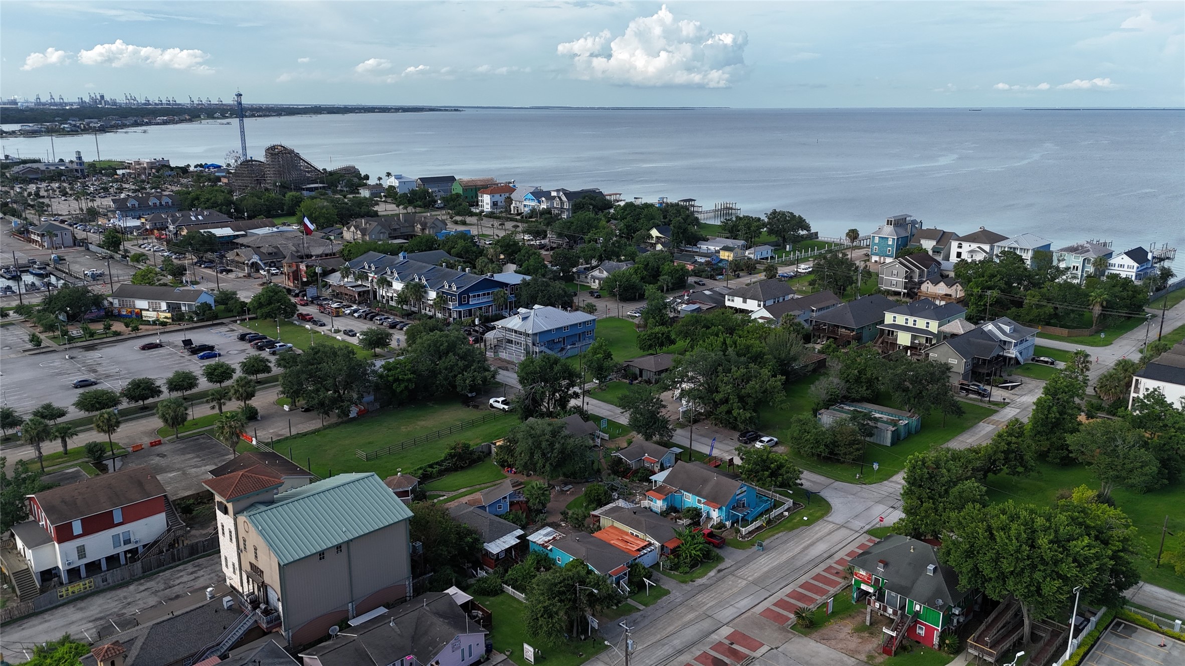 507 8th Street Kemah, TX 77565 - Photo 29 of 50 an aerial view of a house with a yard