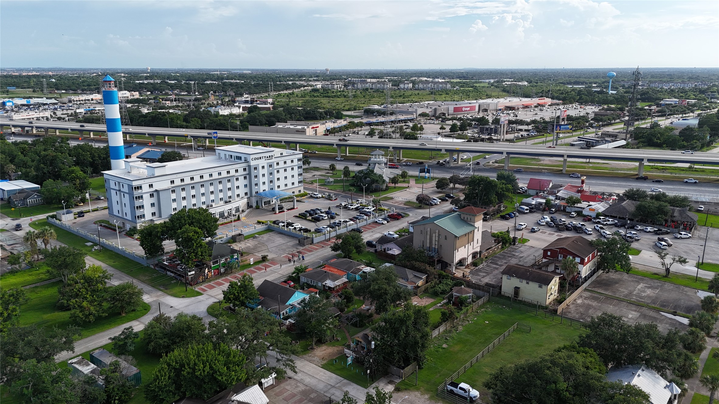 507 8th Street Kemah, TX 77565 - Photo 32 of 50 an aerial view of multiple house