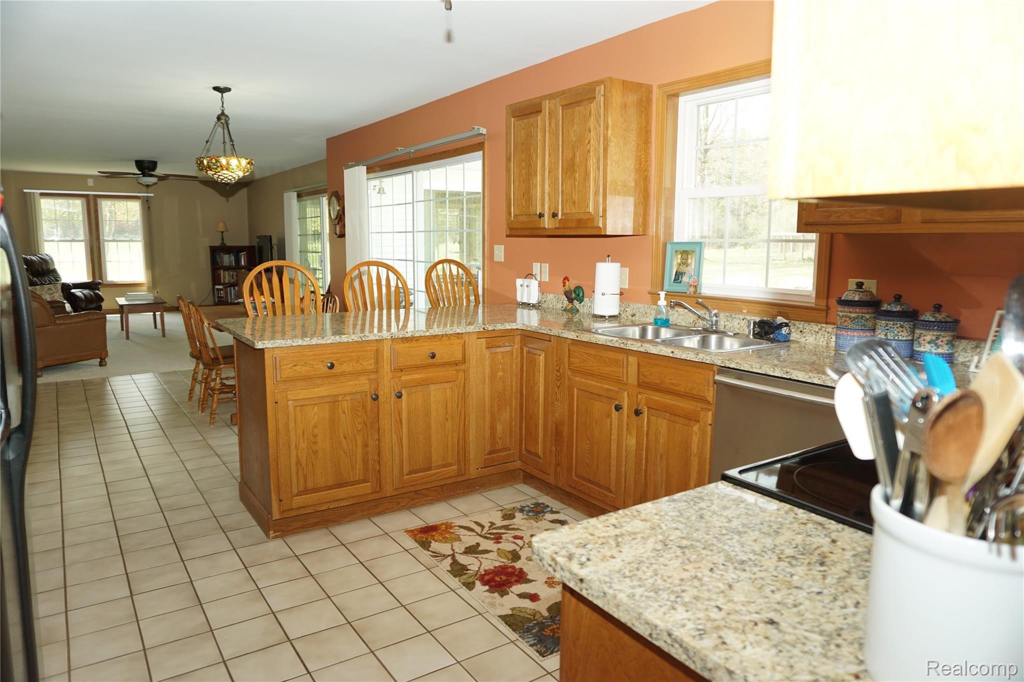 26700 Romine Road New Boston, MI 48164 - Photo 9 of 43 DSC01602.JPG