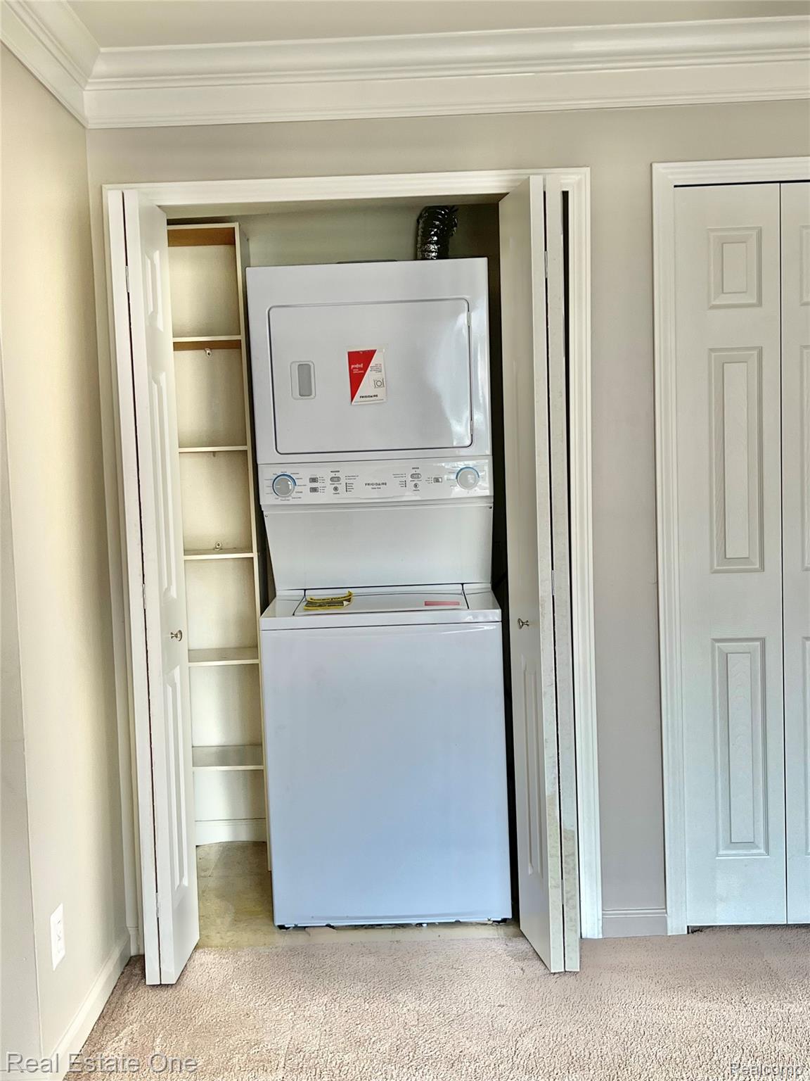 6121 Orchard Lake Road, Unit 202 West Bloomfield, MI 48322 - Photo 8 of 18 6121 Orchard 202 13.jpeg