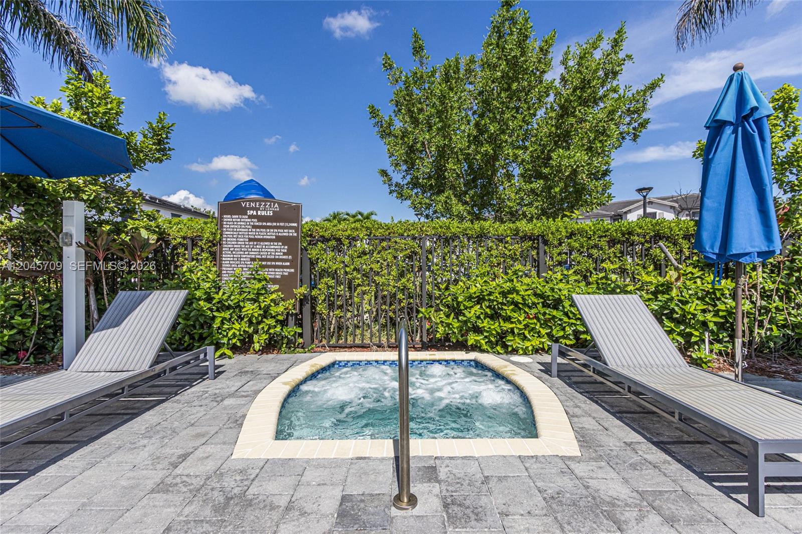 18102 Southwest 148th Road Miami, FL 33187 - Photo 19 of 29