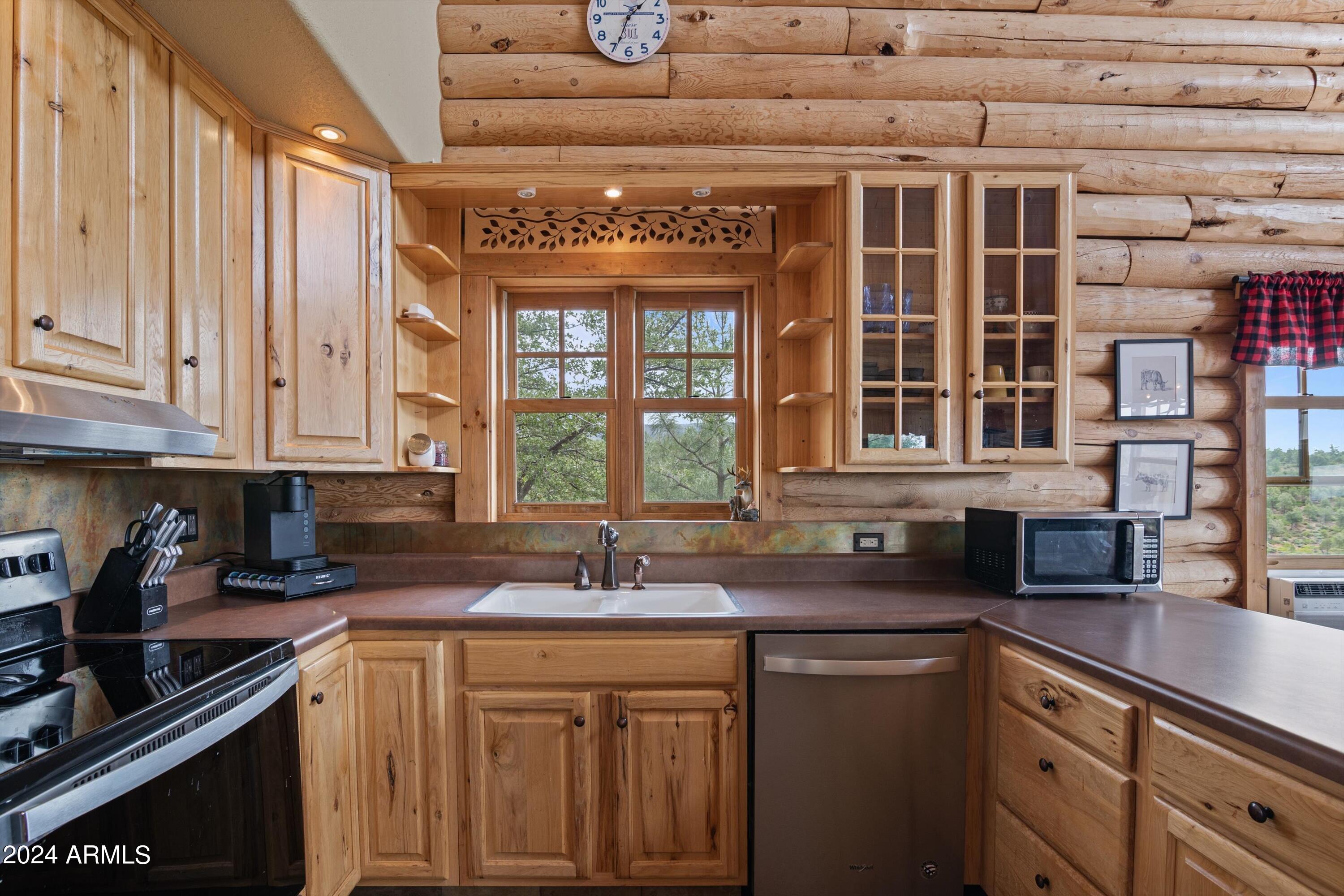 175 Rockinghorse Bend Road Payson, AZ 85541 - Photo 11 of 53 Kitchen