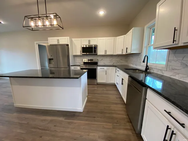 $309,900 | 10 Trinton Avenue, Bedford, IN 47421