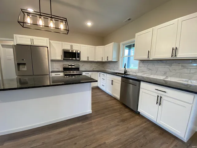 $309,900 | 10 Trinton Avenue, Bedford, IN 47421