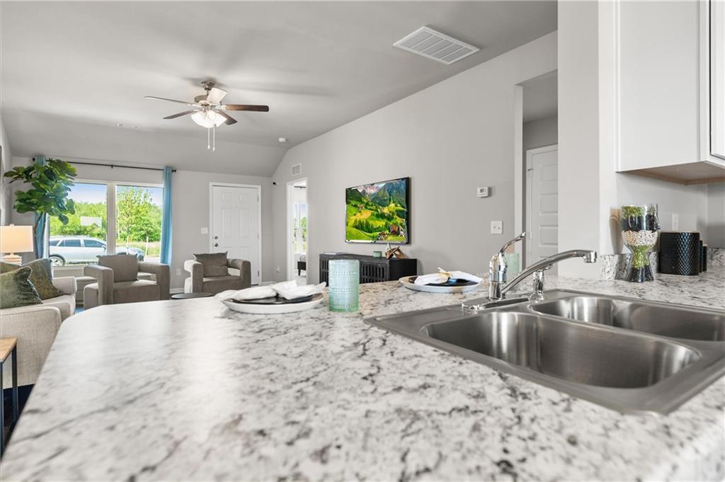 20861 Starside Street Edgerton, KS 66021 - Photo 14 of 36