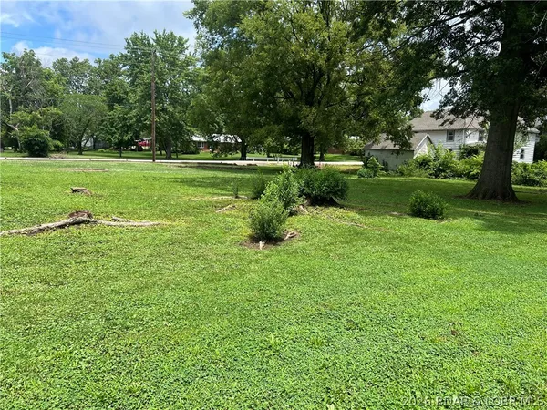 $211,710 | 424 West Washington Street, Versailles, MO 65084