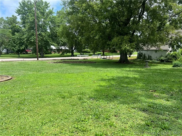 $211,710 | 424 West Washington Street, Versailles, MO 65084