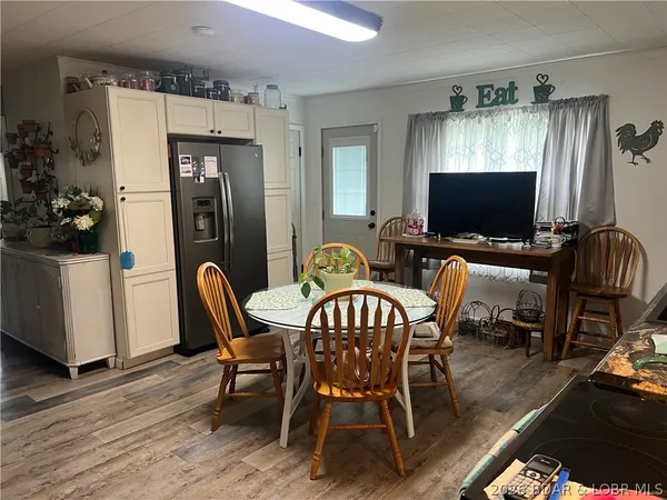 $211,710 | 424 West Washington Street, Versailles, MO 65084