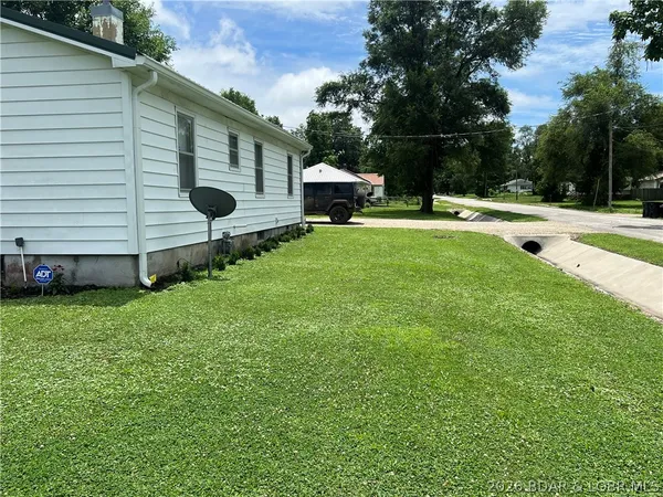 $211,710 | 424 West Washington Street, Versailles, MO 65084