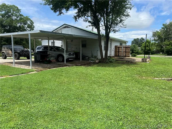 $211,710 | 424 West Washington Street, Versailles, MO 65084