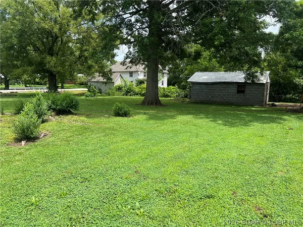 $211,710 | 424 West Washington Street, Versailles, MO 65084