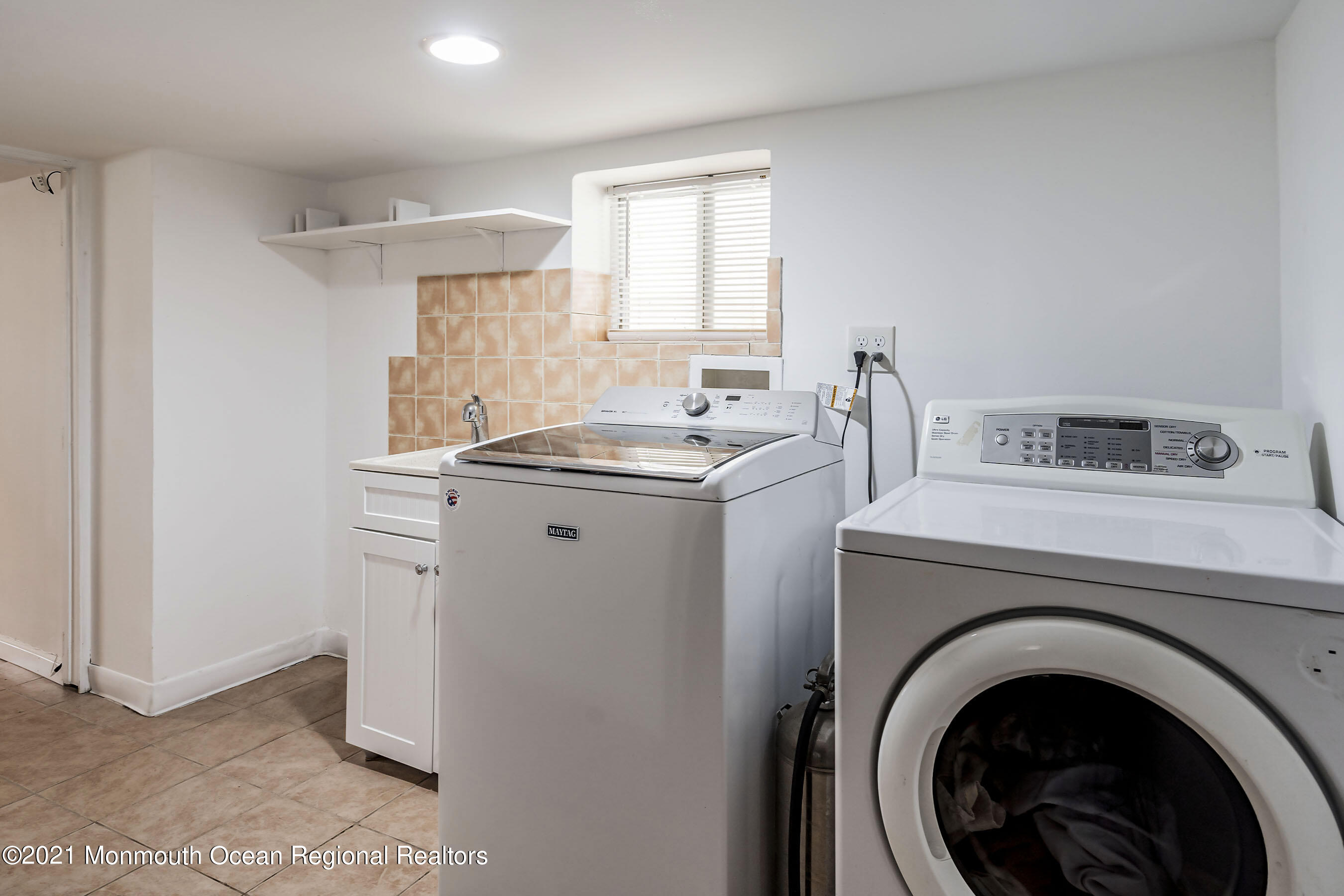 39 Oakridge Road West Orange, NJ 07052 - Photo 26 of 35 Laundry