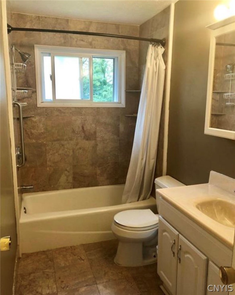 7776 Thompson Road Cicero, NY 13212 - Photo 9 of 9