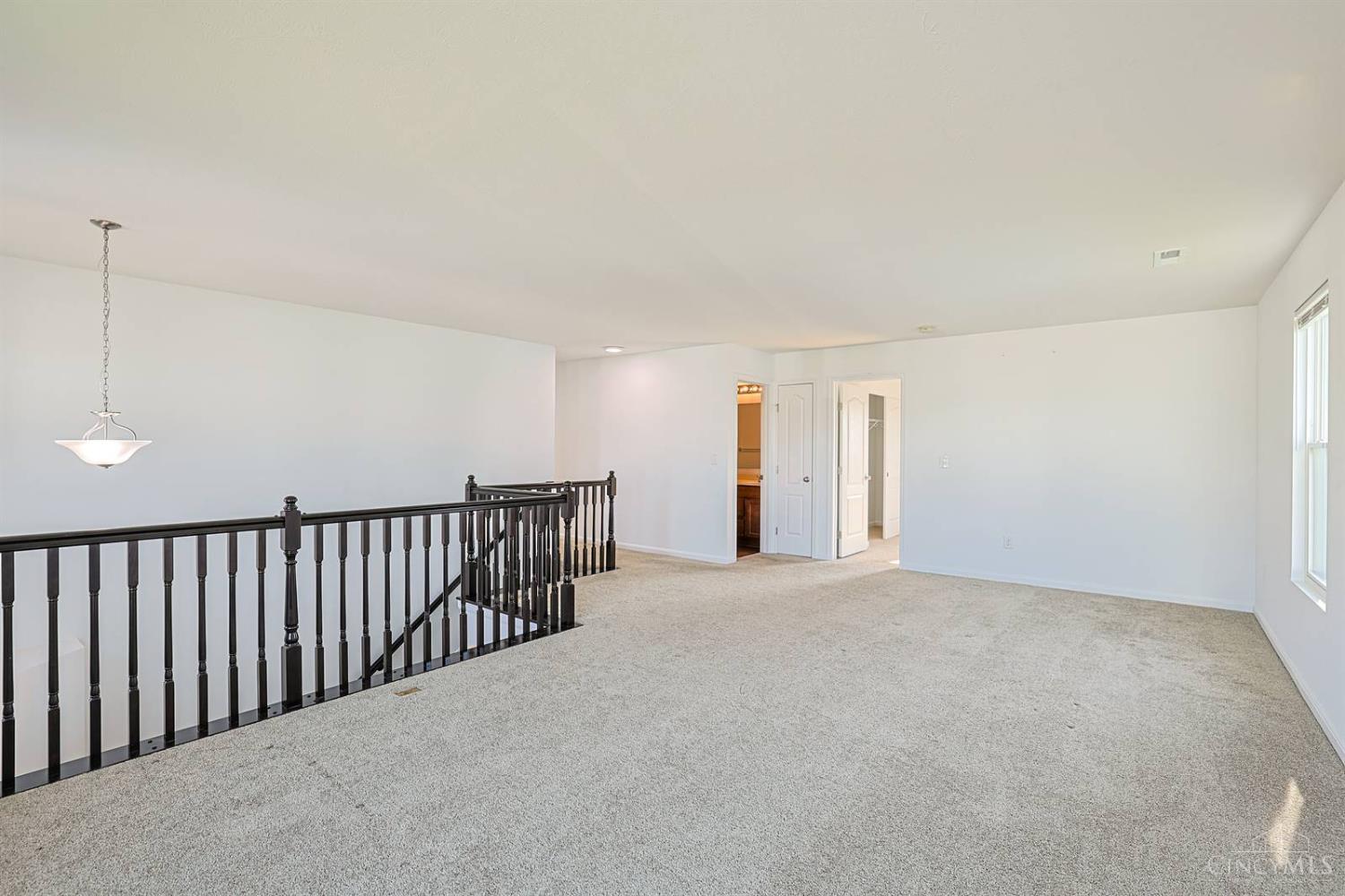 1265 Soaring Way Maineville, OH 45039 - Photo 16 of 37