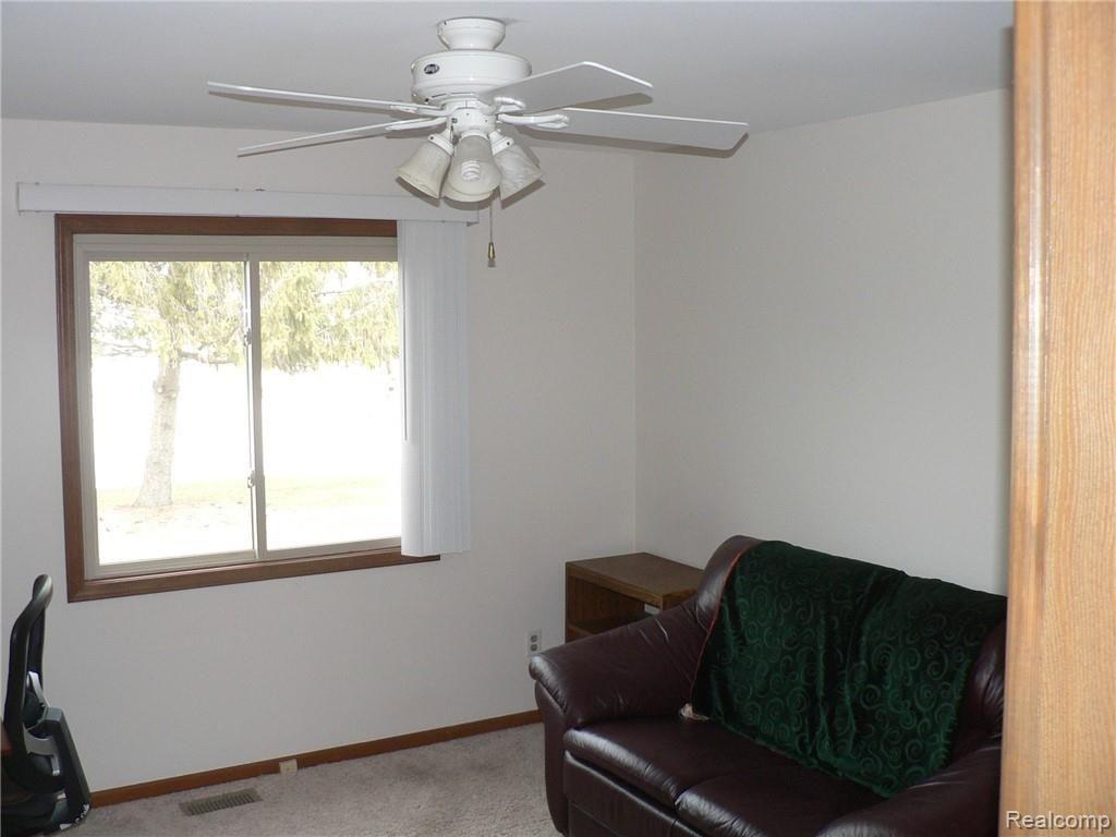 2125 Warrington Road Rochester Hills, MI 48307 - Photo 13 of 47