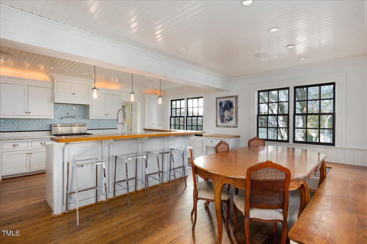 2412 Beechridge Road Raleigh, NC 27608 - Photo 12 of 39 34-- 51