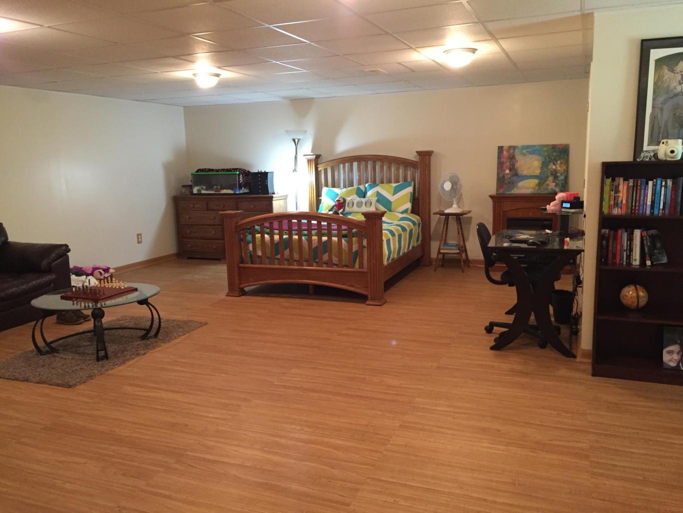 1074 Old Barn Road Moneta, VA 24121 - Photo 18 of 103 20160506174024086930000000-o