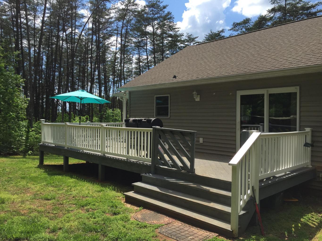 1074 Old Barn Road Moneta, VA 24121 - Photo 31 of 103 20160506174257902310000000-o
