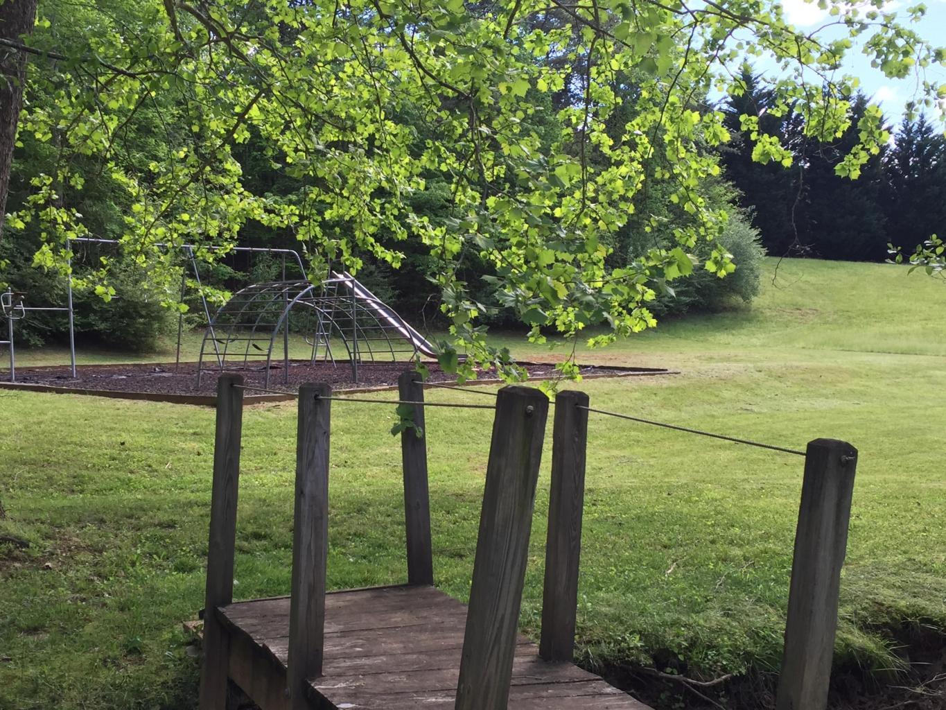 1074 Old Barn Road Moneta, VA 24121 - Photo 48 of 103 20160506174617516590000000-o