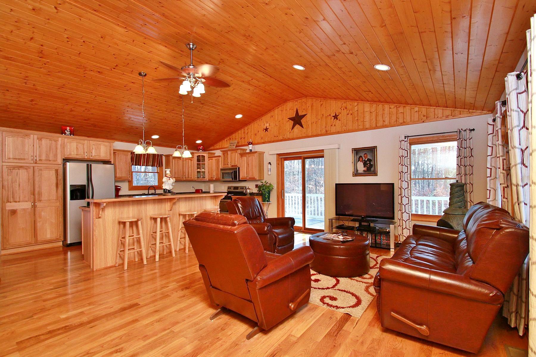 1074 Old Barn Road Moneta, VA 24121 - Photo 65 of 103 IMG_9402