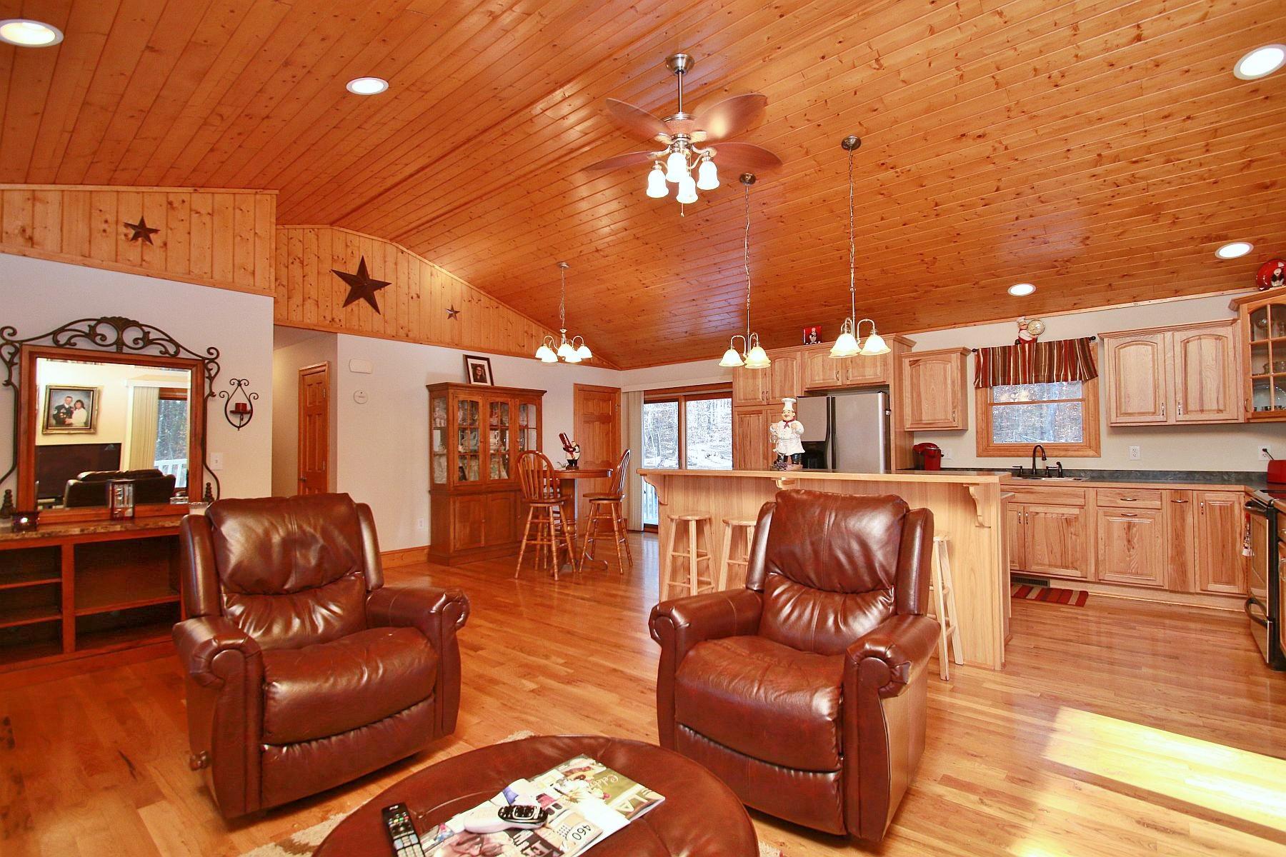 1074 Old Barn Road Moneta, VA 24121 - Photo 66 of 103 IMG_9404