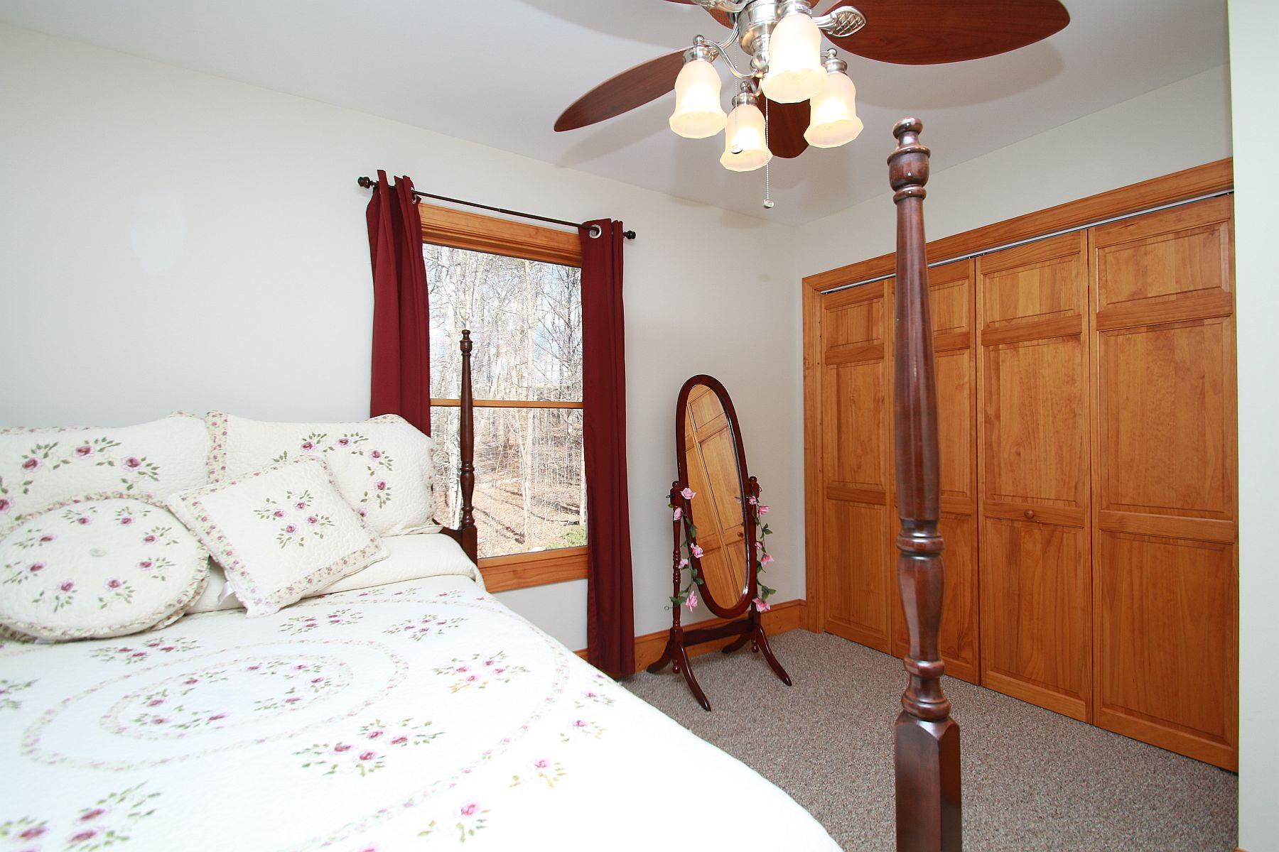 1074 Old Barn Road Moneta, VA 24121 - Photo 85 of 103 IMG_9436