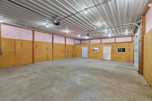 $575,000 | 27440 South Rt 52, Manhattan, IL 60442