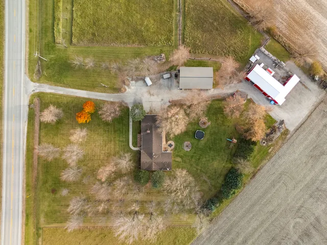 $575,000 | 27440 South Rt 52, Manhattan, IL 60442