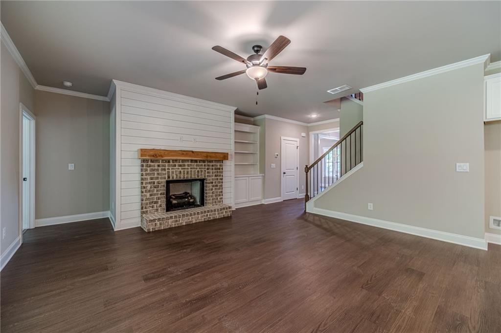 348 Pinewood Drive Southeast Covington, GA 30014 - Photo 5 of 41 Gallery Image 5