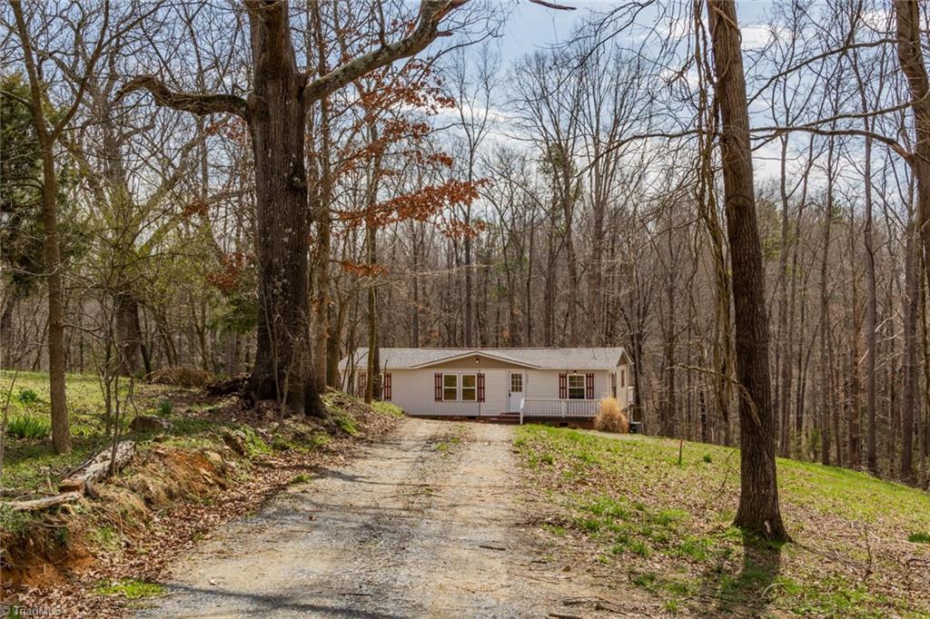 5065 Fairview Church Road Trinity, NC 27370 - Photo 4 of 25
