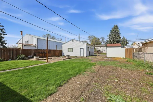 $239,900 | 2223 East Sharp Avenue, Spokane, WA 99202