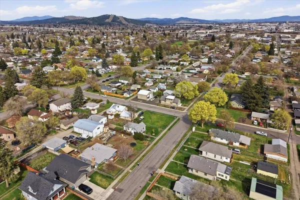 $239,900 | 2223 East Sharp Avenue, Spokane, WA 99202