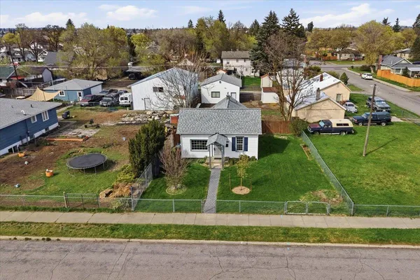 $239,900 | 2223 East Sharp Avenue, Spokane, WA 99202
