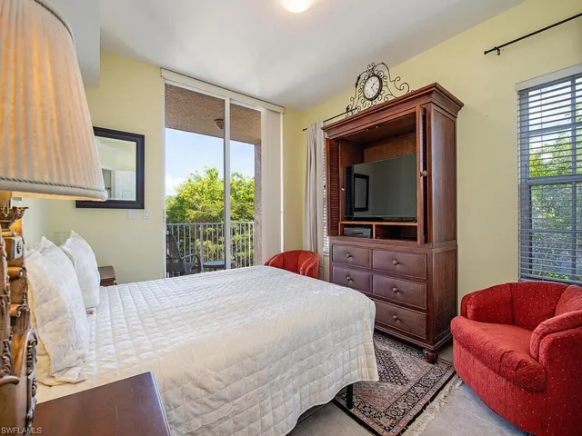 $1,595,000 | 451 Bayfront Place, Unit 5311, Naples, FL 34102