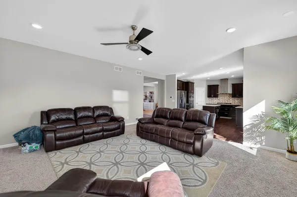 $640,000 | 301 Hallmark Way, Sun Prairie, WI 53590