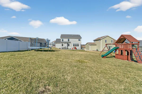 $640,000 | 301 Hallmark Way, Sun Prairie, WI 53590