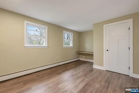 $690,000 | 415 Goffle Road, Wyckoff, NJ 07481