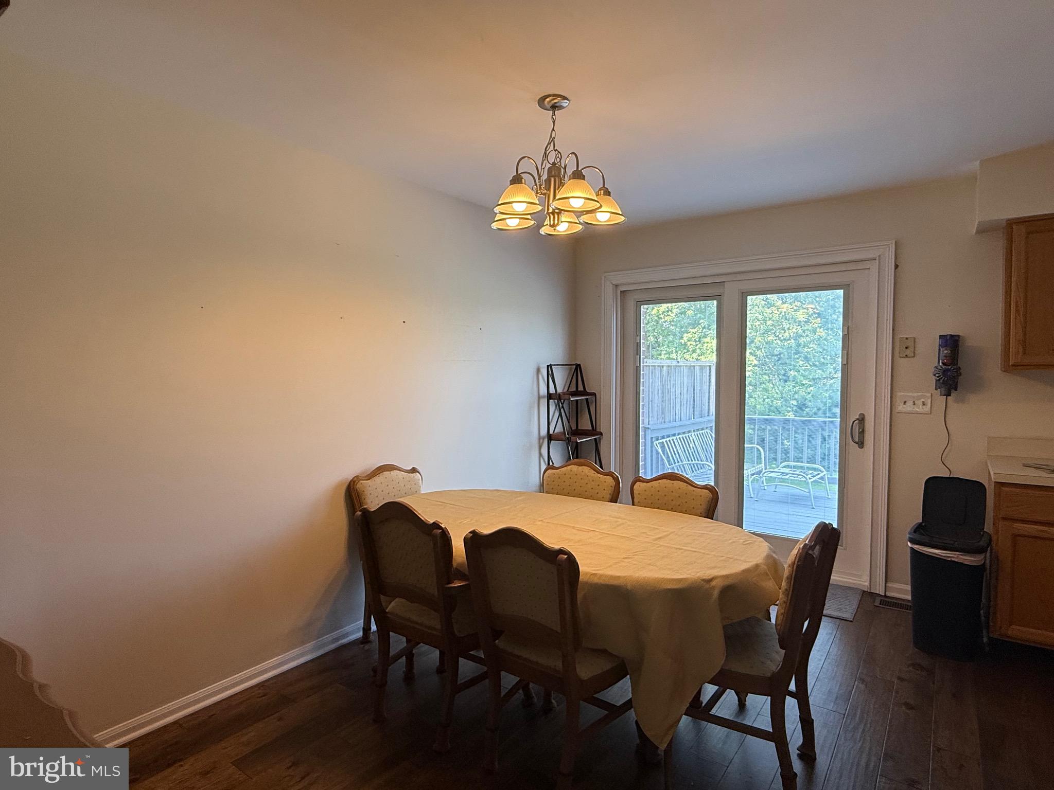 195 Longford Road West Chester, PA 19380 - Photo 5 of 17