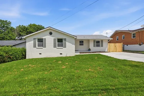 $394,000 | 708 Moormans Arm Road, Nashville, TN 37207