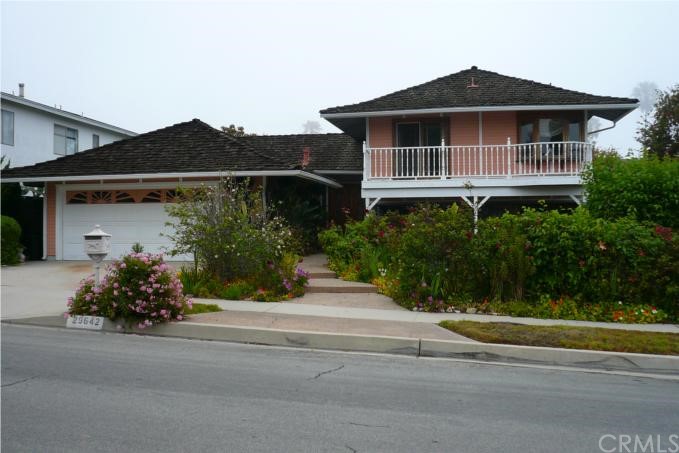 Desirable 4BR Diamondhead floor plan.