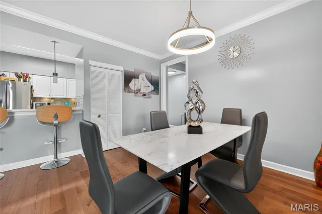 $299,900 | 13101 Mill Crossing Court, Unit 300, St. Louis, MO 63141