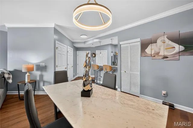 $299,900 | 13101 Mill Crossing Court, Unit 300, St. Louis, MO 63141