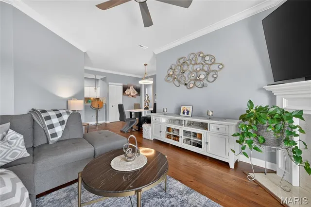 $299,900 | 13101 Mill Crossing Court, Unit 300, St. Louis, MO 63141