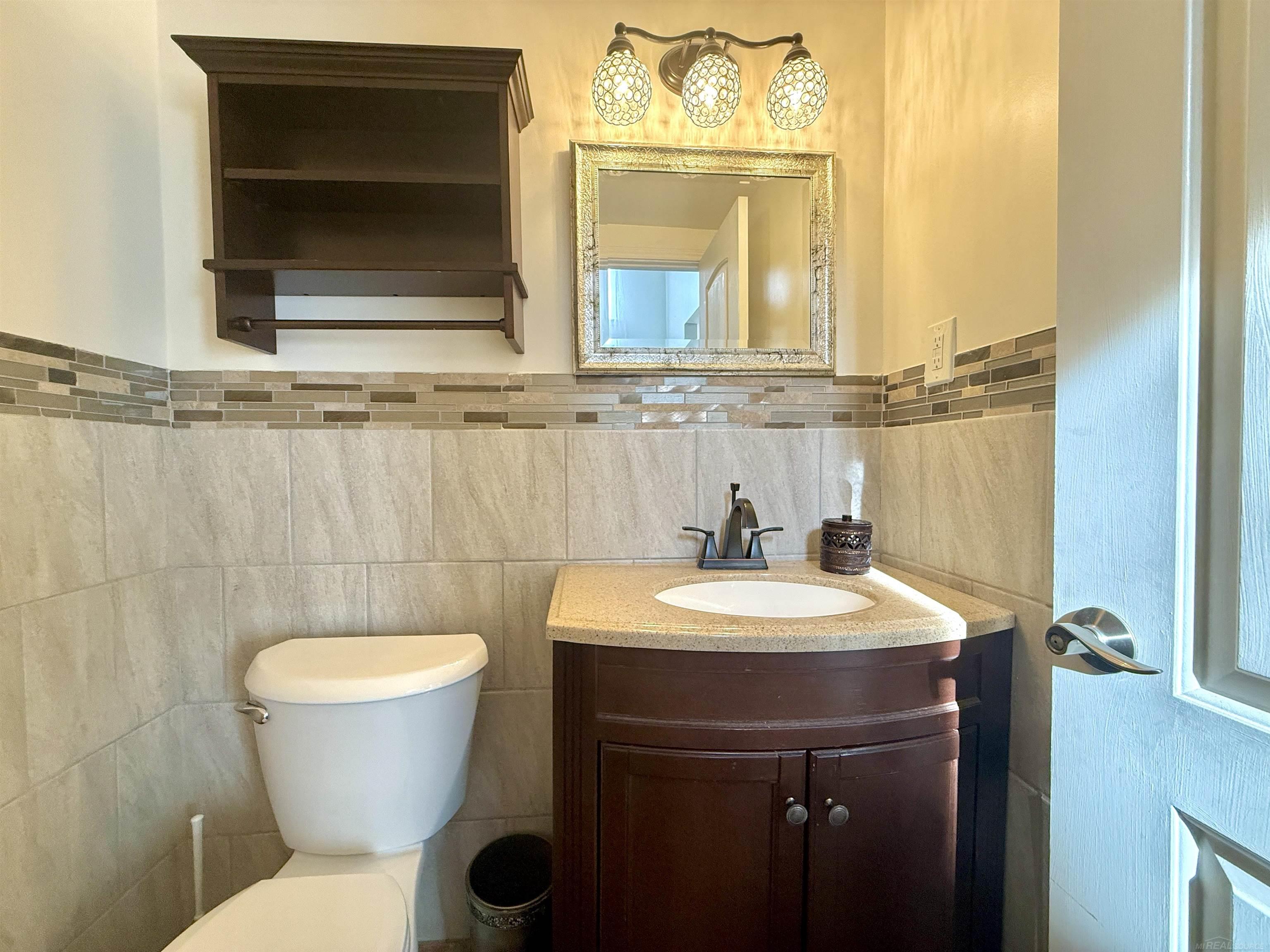 8401 18 18 Mile Road Sterling Heights, MI 48313 - Photo 21 of 41 50212935-e4ed0e65-9b74-41c7-a0fc-6515b557d14f.JPG